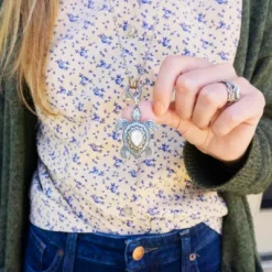 Sea Turtle Gemstone Pendant 4 Sea Turtle Gemstone Pendant -James Charm Sales CM 5732 643551 IGC