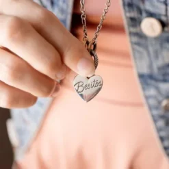 "Besitos" Charm -James Charm Sales CM 5928 947889 IGC